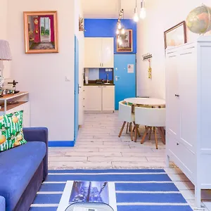  Apartment Travel 24m2, 120m Vieux-port ,clim , Wifi ,acces Autonome Avec Code